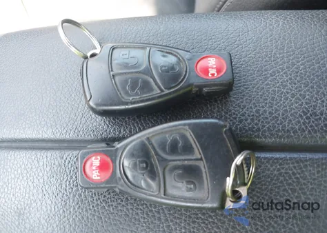 2003 Mercedes-Benz E 320 from USA, damaged, VIN WDBUF65J33X100561